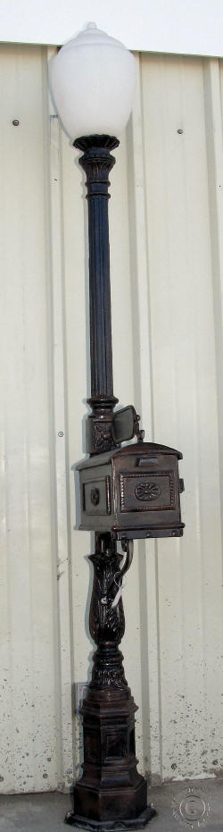Rural Mail Box W/Tall Light